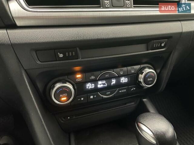 Красный Мазда 3, объемом двигателя 1.5 л и пробегом 143 тыс. км за 11986 $, фото 18 на Automoto.ua