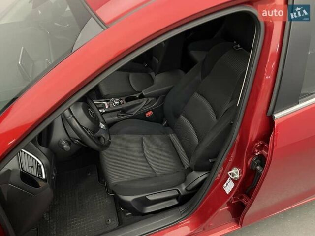 Красный Мазда 3, объемом двигателя 1.5 л и пробегом 143 тыс. км за 11986 $, фото 8 на Automoto.ua