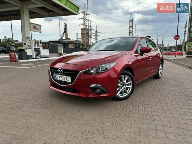 Красный Мазда 3, объемом двигателя 2 л и пробегом 130 тыс. км за 10999 $, фото 2 на Automoto.ua