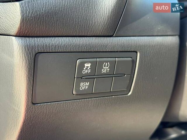 Красный Мазда 3, объемом двигателя 2 л и пробегом 130 тыс. км за 11600 $, фото 11 на Automoto.ua