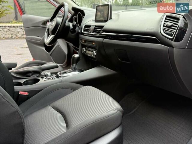 Красный Мазда 3, объемом двигателя 1.5 л и пробегом 58 тыс. км за 13999 $, фото 98 на Automoto.ua
