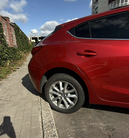Красный Мазда 3, объемом двигателя 2 л и пробегом 65 тыс. км за 14800 $, фото 8 на Automoto.ua