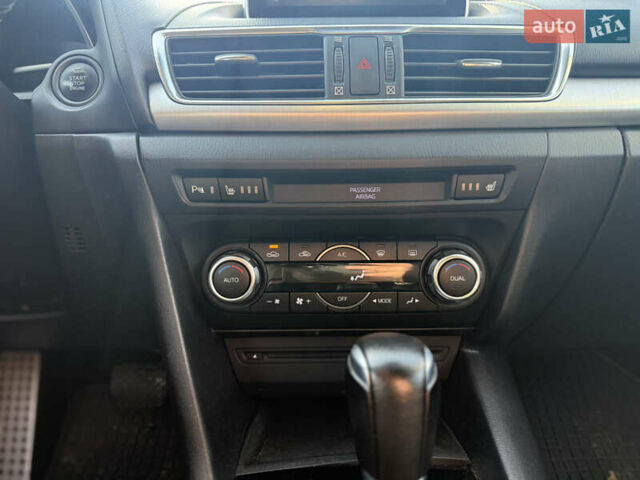 Красный Мазда 3, объемом двигателя 2.2 л и пробегом 149 тыс. км за 11200 $, фото 12 на Automoto.ua