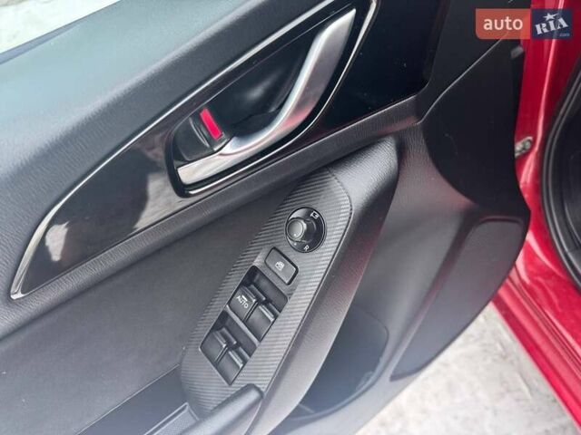 Червоний Мазда 3, об'ємом двигуна 1.5 л та пробігом 94 тис. км за 13900 $, фото 17 на Automoto.ua