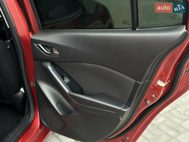 Красный Мазда 3, объемом двигателя 2 л и пробегом 56 тыс. км за 12500 $, фото 26 на Automoto.ua