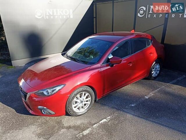 Красный Мазда 3, объемом двигателя 2 л и пробегом 110 тыс. км за 12200 $, фото 4 на Automoto.ua