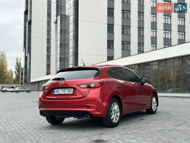 Красный Мазда 3, объемом двигателя 2 л и пробегом 56 тыс. км за 12500 $, фото 6 на Automoto.ua