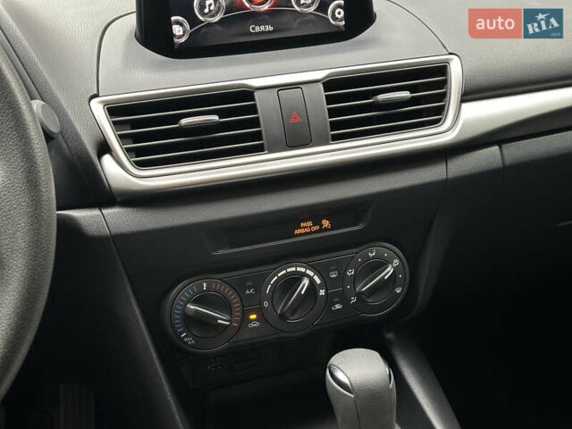 Красный Мазда 3, объемом двигателя 2 л и пробегом 56 тыс. км за 12500 $, фото 24 на Automoto.ua