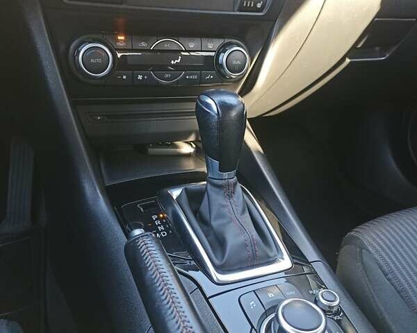 Красный Мазда 3, объемом двигателя 2 л и пробегом 110 тыс. км за 12200 $, фото 30 на Automoto.ua