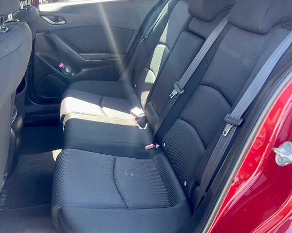Красный Мазда 3, объемом двигателя 2 л и пробегом 120 тыс. км за 11400 $, фото 5 на Automoto.ua