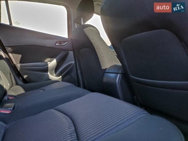 Красный Мазда 3, объемом двигателя 2 л и пробегом 110 тыс. км за 12200 $, фото 31 на Automoto.ua