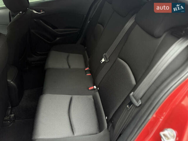 Красный Мазда 3, объемом двигателя 2 л и пробегом 56 тыс. км за 12500 $, фото 21 на Automoto.ua
