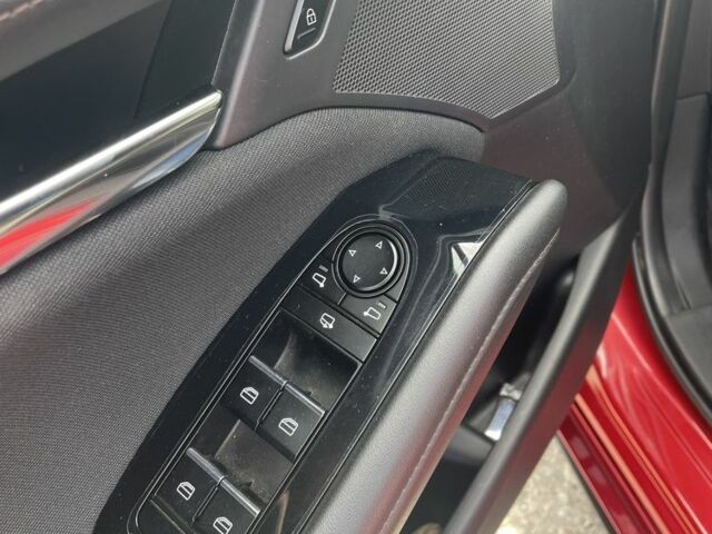 Красный Мазда 3, объемом двигателя 1.5 л и пробегом 86 тыс. км за 17900 $, фото 5 на Automoto.ua