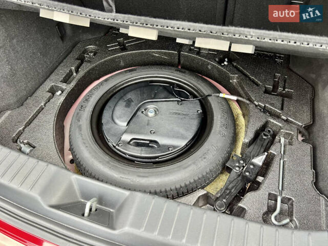 Красный Мазда 3, объемом двигателя 2.49 л и пробегом 73 тыс. км за 17500 $, фото 54 на Automoto.ua