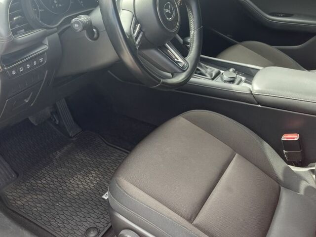 Красный Мазда 3, объемом двигателя 1.5 л и пробегом 86 тыс. км за 17900 $, фото 8 на Automoto.ua