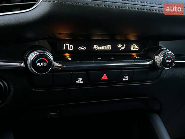 Красный Мазда 3, объемом двигателя 2.5 л и пробегом 54 тыс. км за 16850 $, фото 12 на Automoto.ua