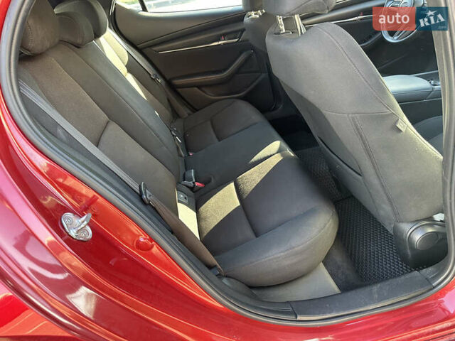Красный Мазда 3, объемом двигателя 2 л и пробегом 58 тыс. км за 19500 $, фото 13 на Automoto.ua