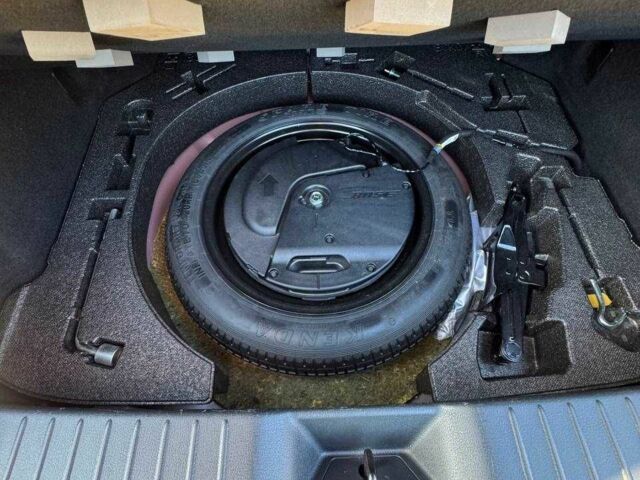 Красный Мазда 3, объемом двигателя 2.5 л и пробегом 27 тыс. км за 22500 $, фото 23 на Automoto.ua