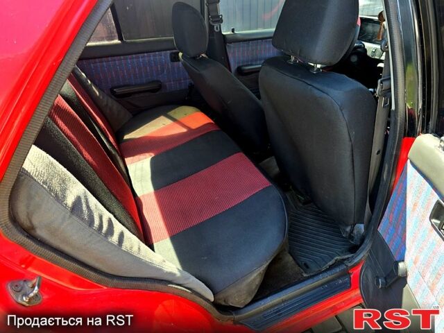 Красный Мазда 3, объемом двигателя 1.6 л и пробегом 240 тыс. км за 1450 $, фото 2 на Automoto.ua