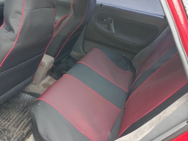 Красный Мазда 3, объемом двигателя 1.8 л и пробегом 320 тыс. км за 1700 $, фото 5 на Automoto.ua