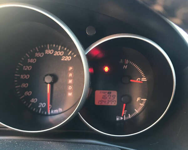 Красный Мазда 3, объемом двигателя 1.6 л и пробегом 193 тыс. км за 5000 $, фото 2 на Automoto.ua