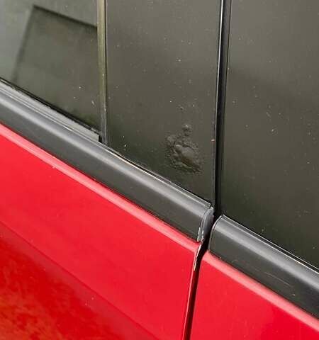 Червоний Мазда 3, об'ємом двигуна 2 л та пробігом 300 тис. км за 4000 $, фото 5 на Automoto.ua