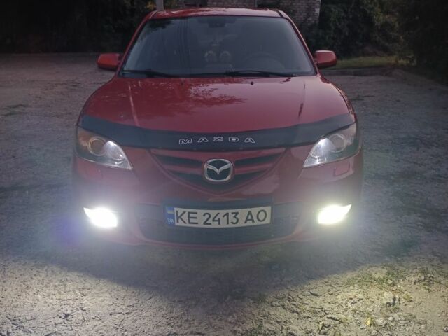 Красный Мазда 3, объемом двигателя 2 л и пробегом 211 тыс. км за 4350 $, фото 4 на Automoto.ua