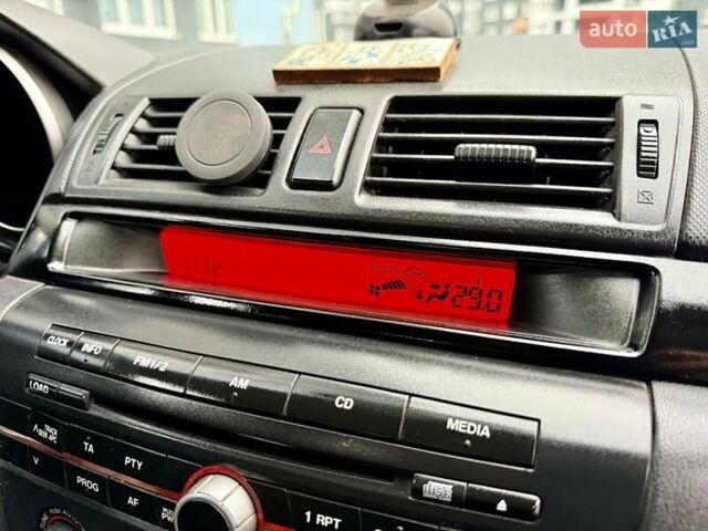 Красный Мазда 3, объемом двигателя 1.6 л и пробегом 207 тыс. км за 4400 $, фото 66 на Automoto.ua