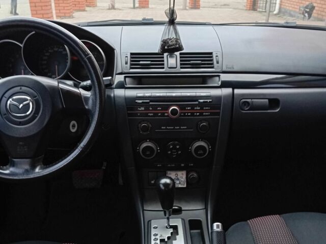 Червоний Мазда 3, об'ємом двигуна 1.6 л та пробігом 150 тис. км за 5600 $, фото 10 на Automoto.ua