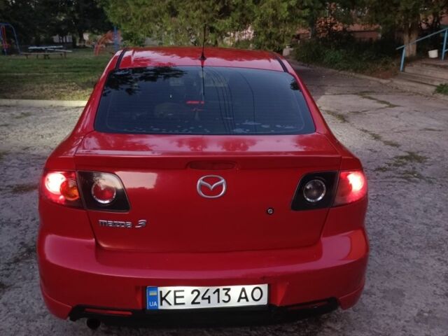 Красный Мазда 3, объемом двигателя 2 л и пробегом 211 тыс. км за 4350 $, фото 6 на Automoto.ua