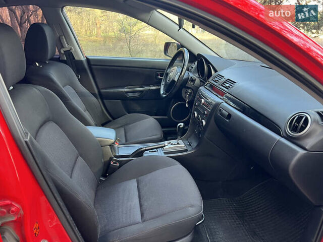 Красный Мазда 3, объемом двигателя 1.6 л и пробегом 230 тыс. км за 5500 $, фото 8 на Automoto.ua