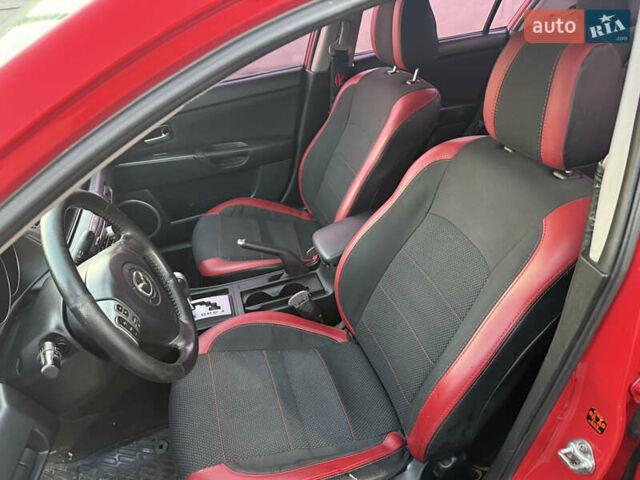 Красный Мазда 3, объемом двигателя 1.6 л и пробегом 147 тыс. км за 4300 $, фото 12 на Automoto.ua
