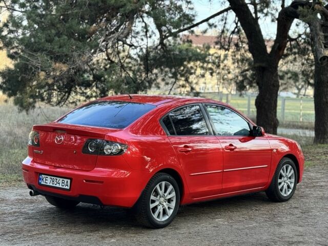 Красный Мазда 3, объемом двигателя 1.6 л и пробегом 230 тыс. км за 5500 $, фото 2 на Automoto.ua