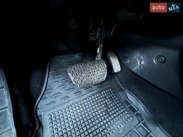 Червоний Мазда 3, об'ємом двигуна 1.6 л та пробігом 189 тис. км за 5400 $, фото 39 на Automoto.ua