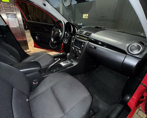 Красный Мазда 3, объемом двигателя 1.6 л и пробегом 234 тыс. км за 3999 $, фото 9 на Automoto.ua