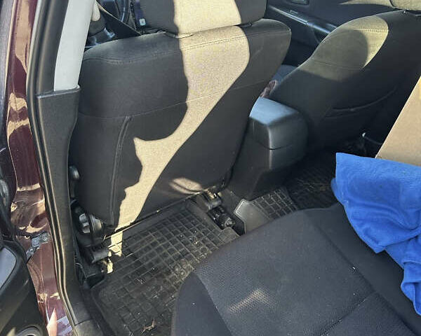 Красный Мазда 3, объемом двигателя 1.6 л и пробегом 192 тыс. км за 5500 $, фото 10 на Automoto.ua