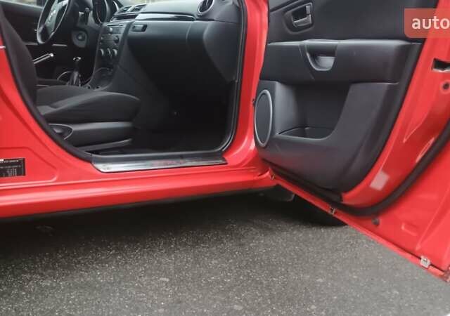 Красный Мазда 3, объемом двигателя 1.6 л и пробегом 161 тыс. км за 5450 $, фото 5 на Automoto.ua