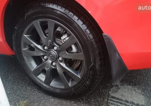 Красный Мазда 3, объемом двигателя 1.6 л и пробегом 161 тыс. км за 5450 $, фото 12 на Automoto.ua