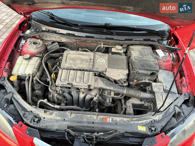 Красный Мазда 3, объемом двигателя 1.6 л и пробегом 147 тыс. км за 4300 $, фото 9 на Automoto.ua
