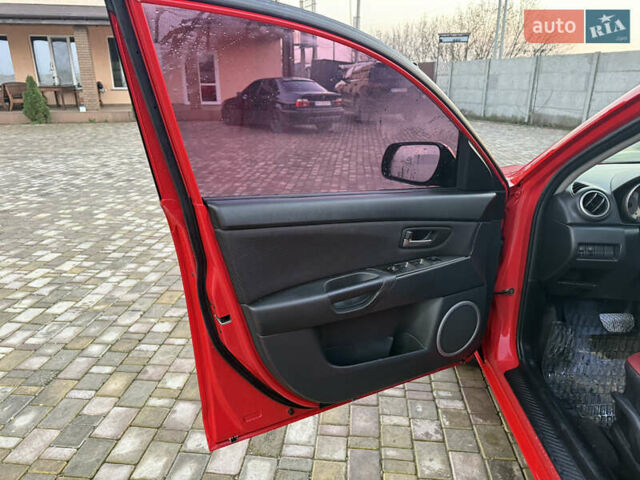 Красный Мазда 3, объемом двигателя 1.6 л и пробегом 147 тыс. км за 4300 $, фото 13 на Automoto.ua