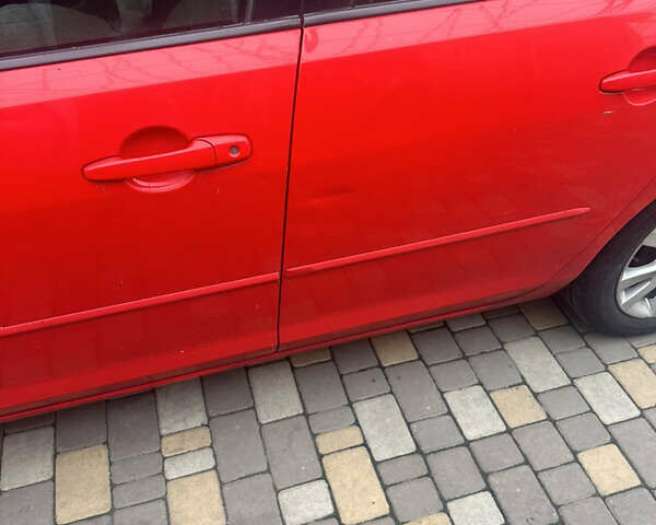 Красный Мазда 3, объемом двигателя 1.6 л и пробегом 310 тыс. км за 4500 $, фото 4 на Automoto.ua