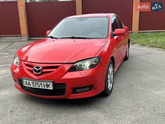 Красный Мазда 3, объемом двигателя 2 л и пробегом 300 тыс. км за 3900 $, фото 1 на Automoto.ua