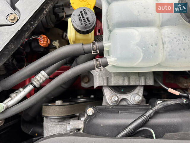 Красный Мазда 3, объемом двигателя 2 л и пробегом 205 тыс. км за 5400 $, фото 81 на Automoto.ua