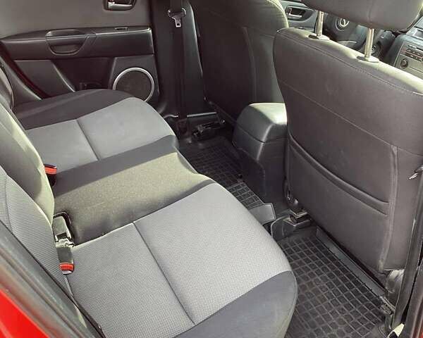 Красный Мазда 3, объемом двигателя 2 л и пробегом 160 тыс. км за 5300 $, фото 7 на Automoto.ua