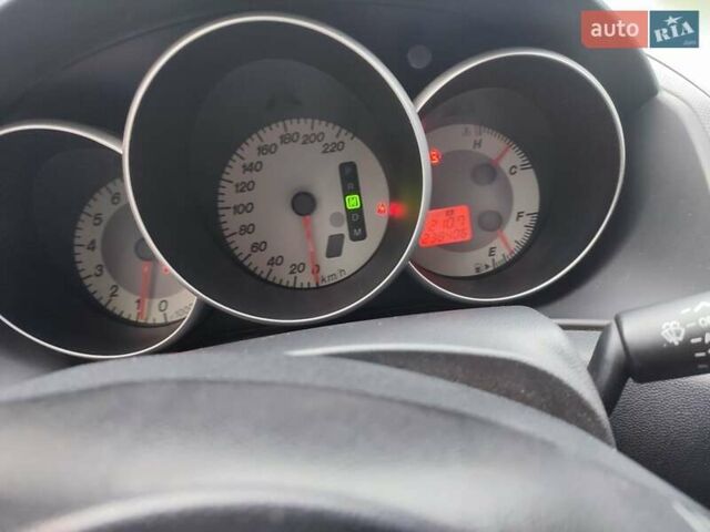 Червоний Мазда 3, об'ємом двигуна 1.6 л та пробігом 238 тис. км за 6000 $, фото 5 на Automoto.ua