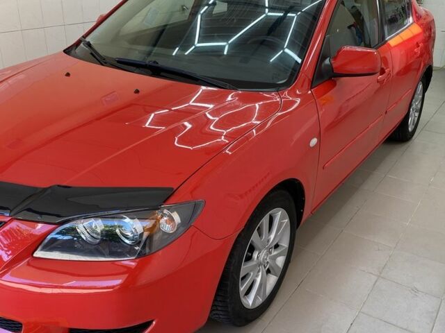Красный Мазда 3, объемом двигателя 1.6 л и пробегом 300 тыс. км за 4950 $, фото 1 на Automoto.ua