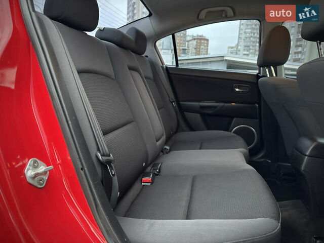 Красный Мазда 3, объемом двигателя 2 л и пробегом 205 тыс. км за 5900 $, фото 32 на Automoto.ua