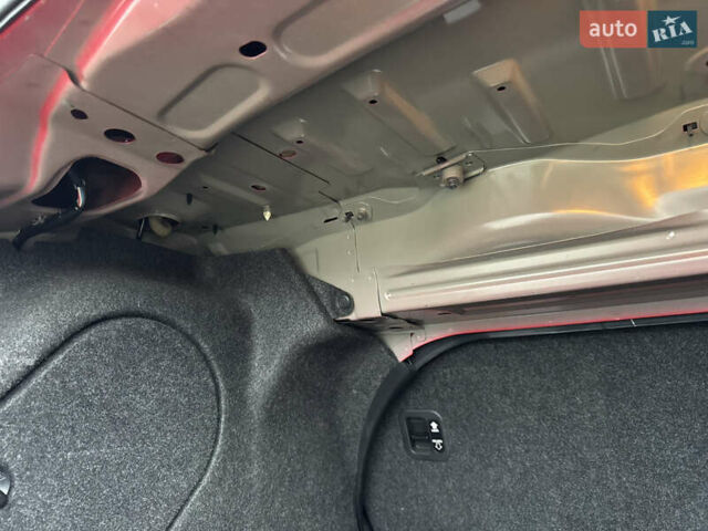 Красный Мазда 3, объемом двигателя 2 л и пробегом 205 тыс. км за 5900 $, фото 87 на Automoto.ua