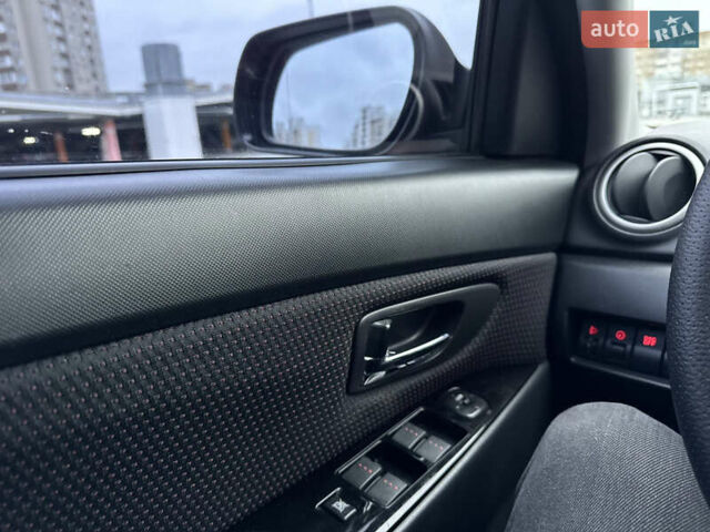 Красный Мазда 3, объемом двигателя 2 л и пробегом 205 тыс. км за 5900 $, фото 51 на Automoto.ua