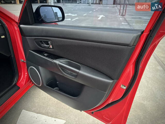 Красный Мазда 3, объемом двигателя 2 л и пробегом 205 тыс. км за 5400 $, фото 33 на Automoto.ua